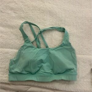 Lulu lemon bra size 4